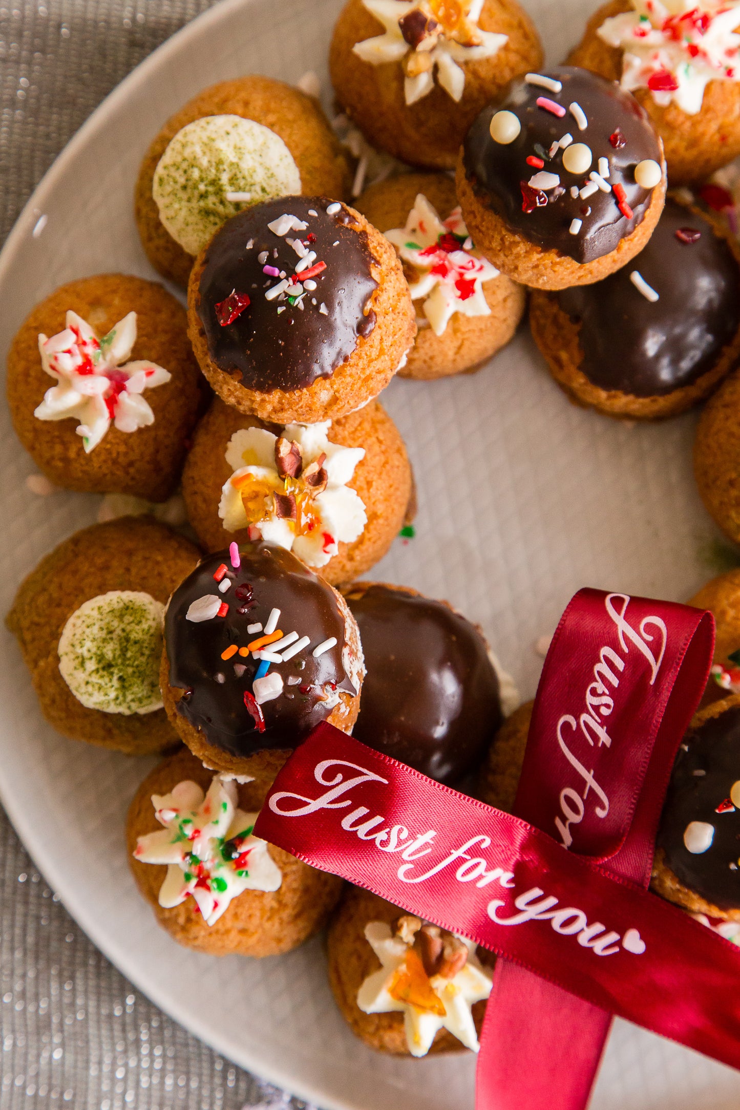 Mini Cream Puff Wreath