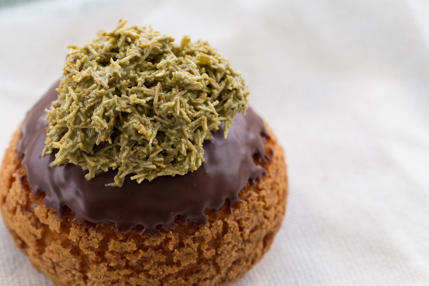 Dubai Chocolate Cream Puff