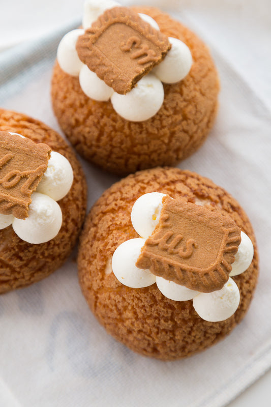 Biscoff Cheesecake Cream Puff