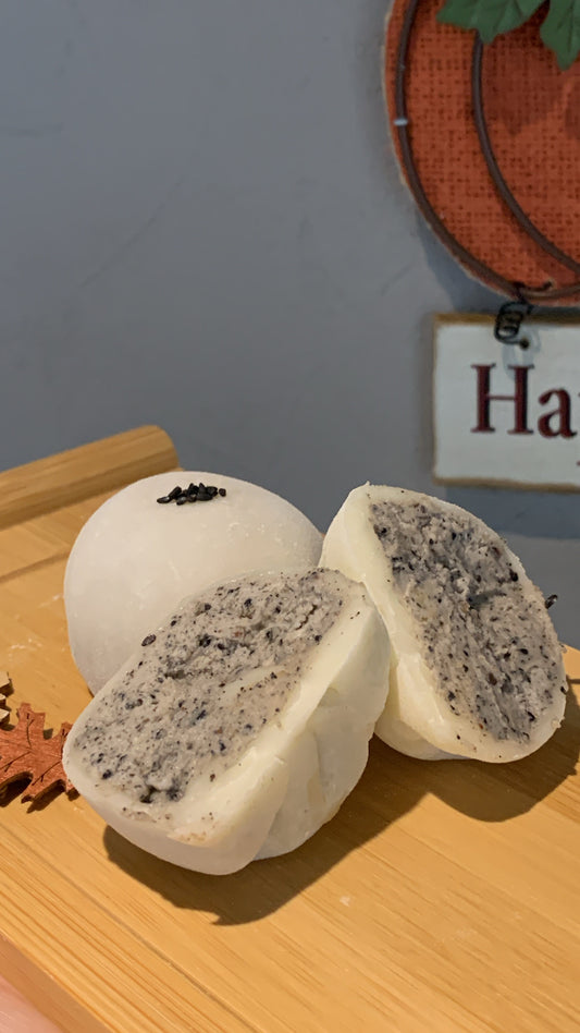 Black Sesame Mochi